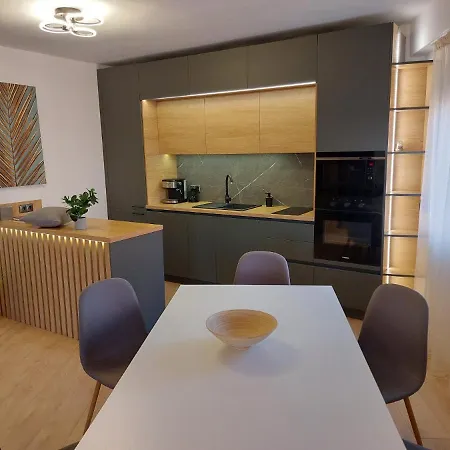 уютен в сърцето на град Apartment Yambol